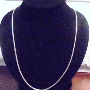 16" SILVER NECKLACE